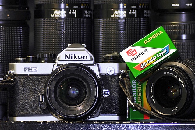 Analoger Film Fujifilm SUperia und Kamera Nikon FM 2